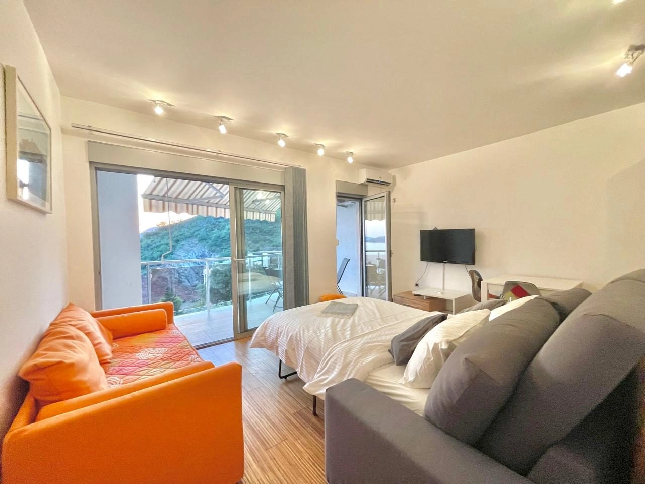 Garsonjera 36 m² – Pržno, Budva — fotografija 3