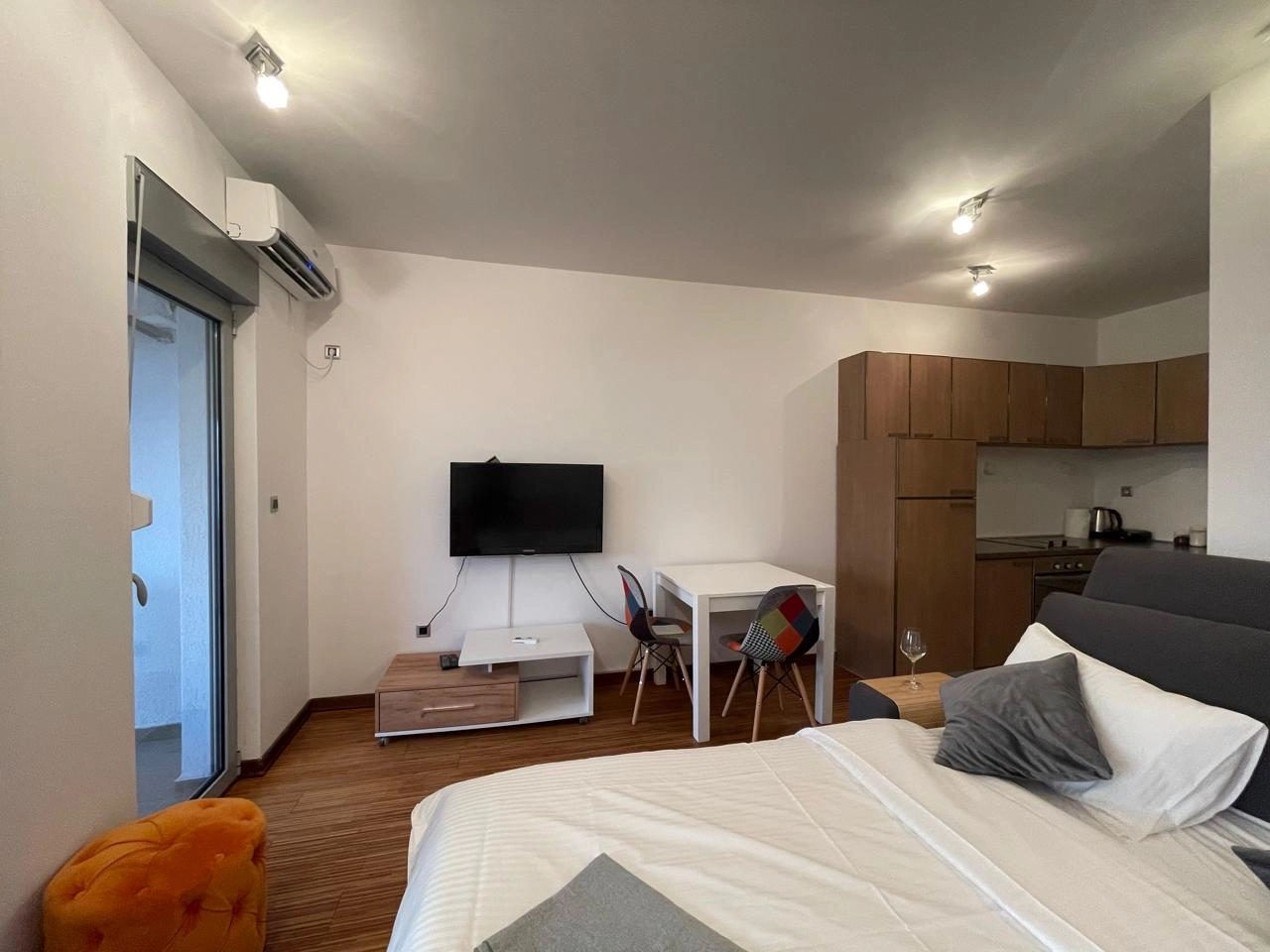 Garsonjera 36 m² – Pržno, Budva — fotografija 4