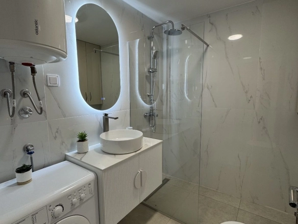 Dvosoban stan 742 m² – Bečići, Budva — fotografija 3