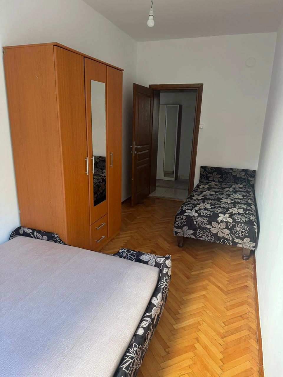 Dvosoban-stan-u-Centru-Podgorica-1 Izdavanje: Dvosoban stan 60 m² – Centar, Podgorica — fotografija 2