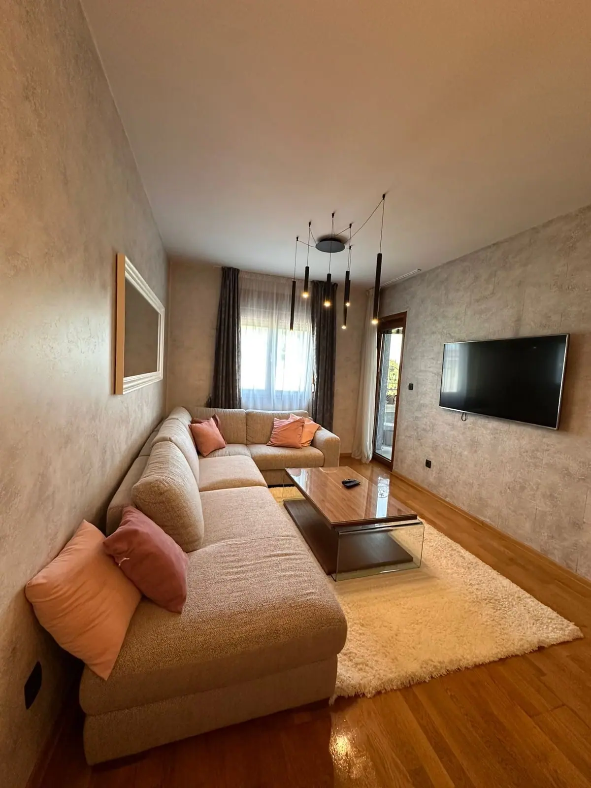 Dvosoban-stan-u-Pobrezju-Podgorica-3 Izdavanje: Dvosoban stan 60 m² – Pobrežje, Podgorica — fotografija 4