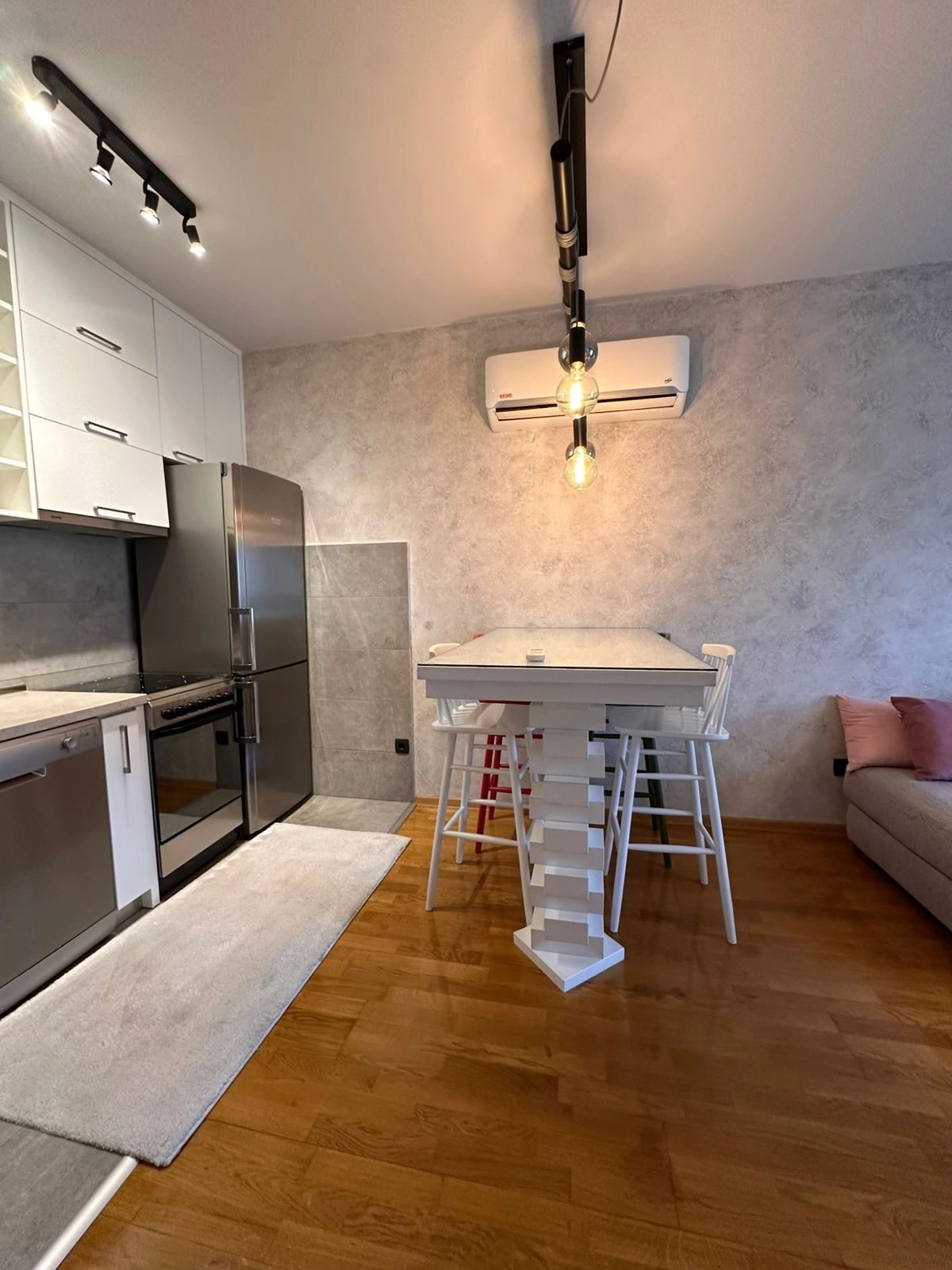 Dvosoban-stan-u-Pobrezju-Podgorica-11 Izdavanje: Dvosoban stan 60 m² – Pobrežje, Podgorica — fotografija 12