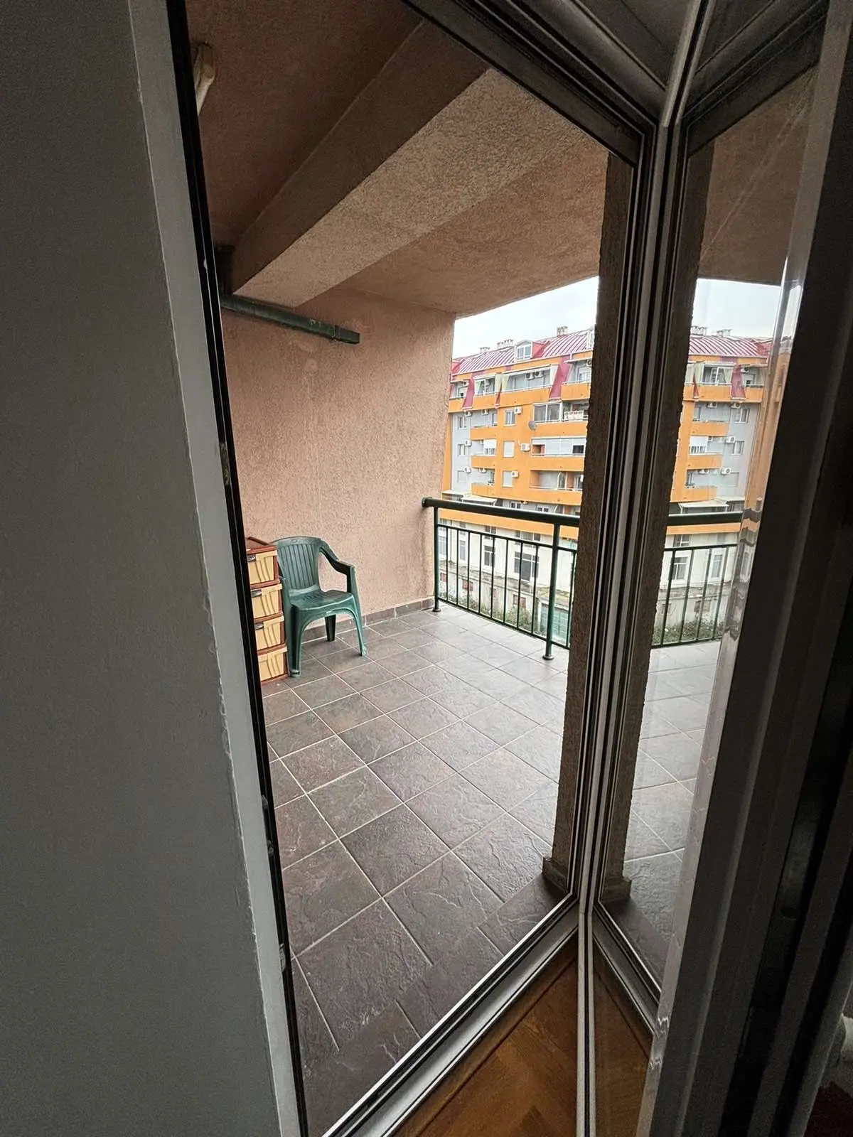 Jednosoban-stan-42-m²-Krivi-most-Podgorica-1 Izdavanje: Jednosoban stan 42 m² – Krivi most, Podgorica — fotografija 2