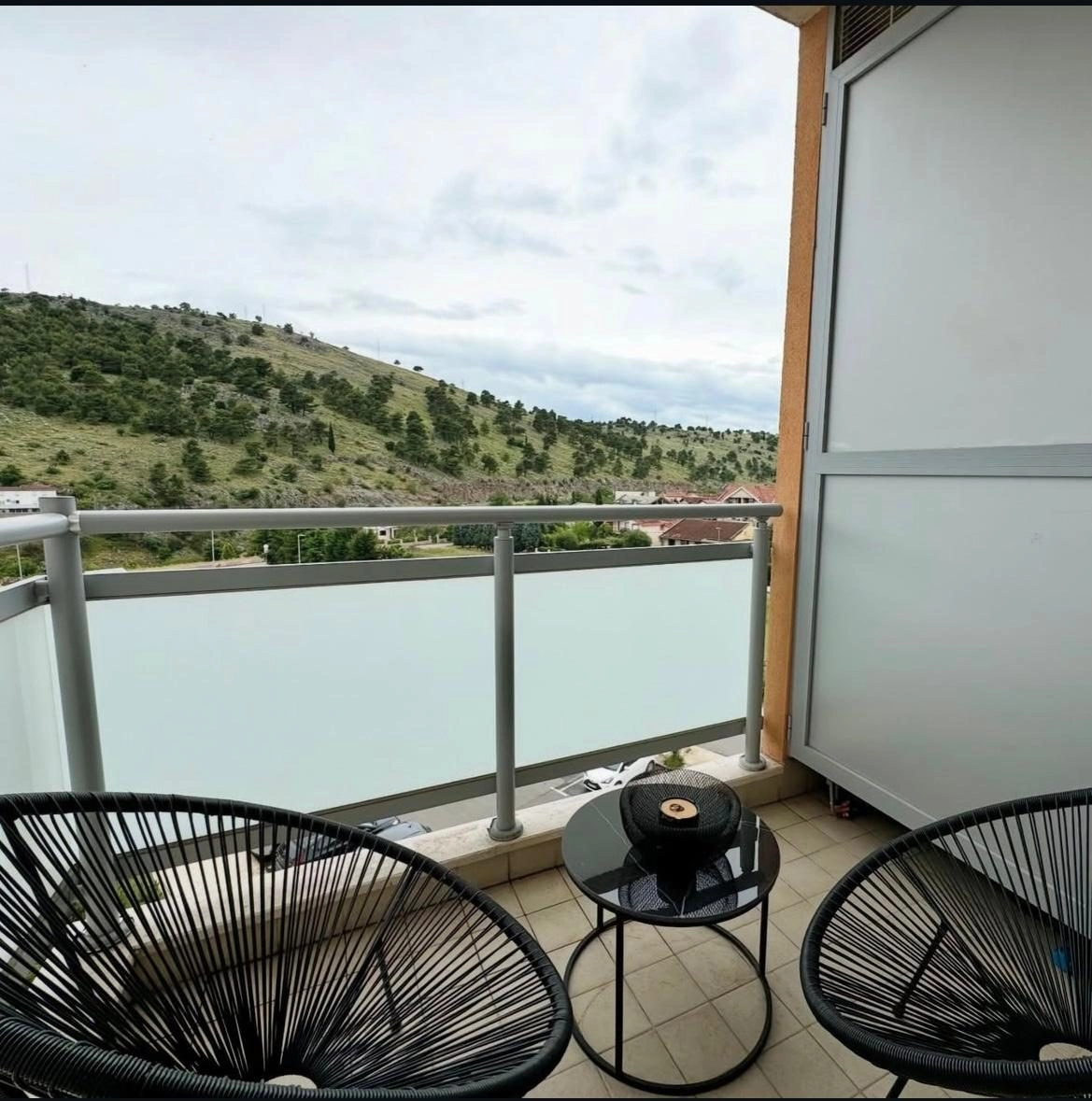 Namjestena-garsonjera-30-m²-u-Zagoricu-Podgorica-13 Garsonjera 30 m² – Zagorič, Podgorica — fotografija 14