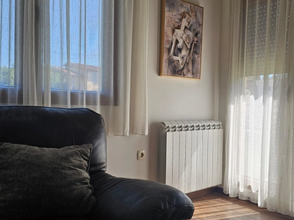 Kuća 2.122 m² – Tološi, Podgorica — fotografija 8