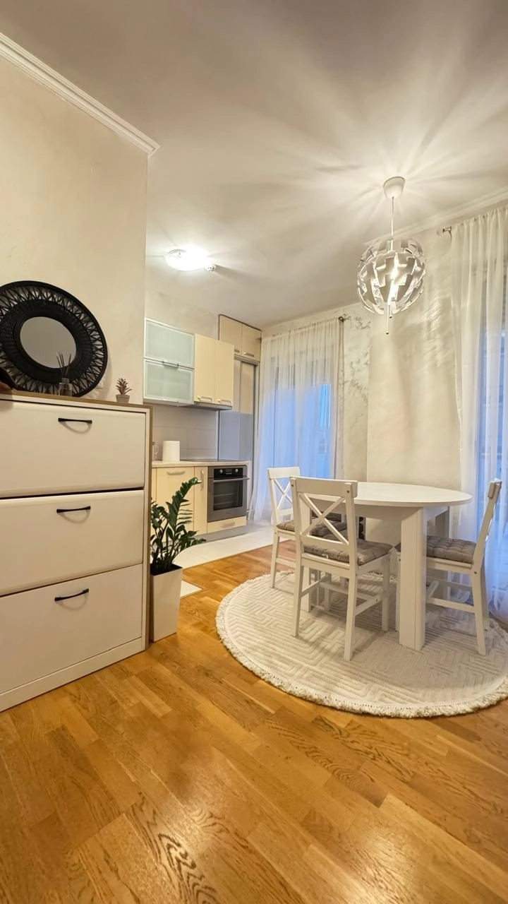 Jednosoban-stan-sa-terasom-City-kvart-Podgorica-11 Izdavanje: Jednosoban stan 50 m² – City kvart, Podgorica — fotografija 12