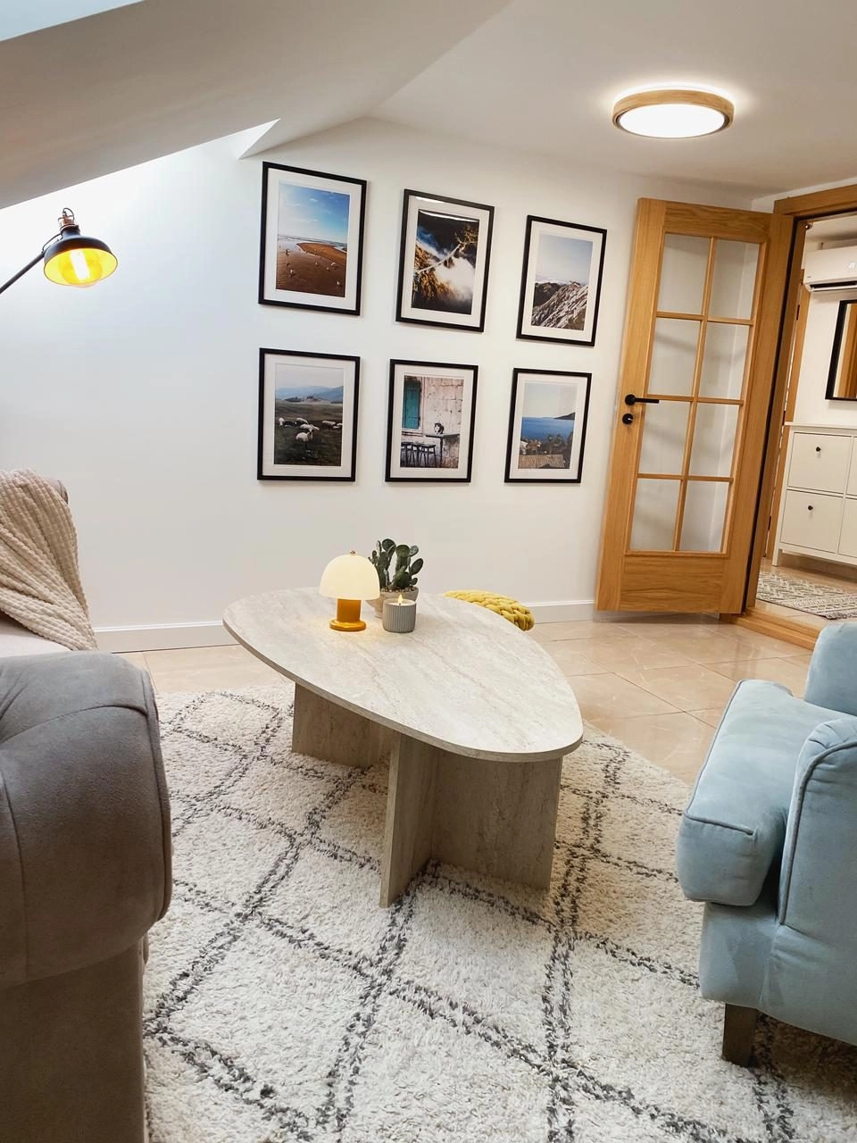 Namjesten-dvosoban-stan-u-Centru-Podgorica-1 Izdavanje: Dvosoban stan 80 m² – Centar, Podgorica — fotografija 2