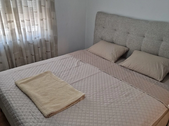 Dvosoban namješten stan u Zabjelu, Podgorica — fotografija 4
