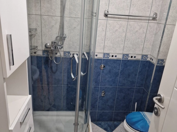 Dvosoban namješten stan u Zabjelu, Podgorica — fotografija 8