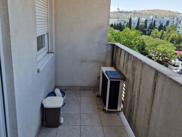 Dvosoban namješten stan u Zabjelu, Podgorica — fotografija 11