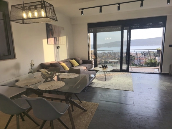 Dvosoban stan 55 m² – Mažina, Tivat — fotografija 12