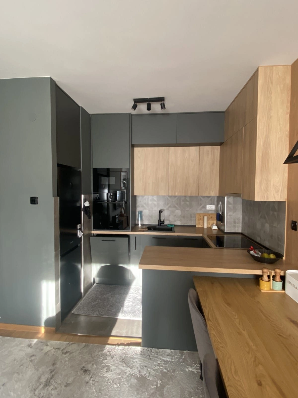 Jednosoban-stan-u-Pobrezju-Podgorica-9 Namješten jednosoban stan u Pobrežju, Podgorica — fotografija 10