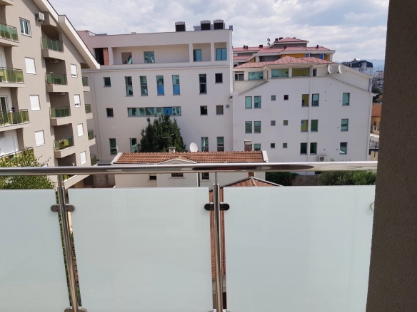 Izdavanje: Dvosoban stan 65 m² – Ljubović, Podgorica — fotografija 10