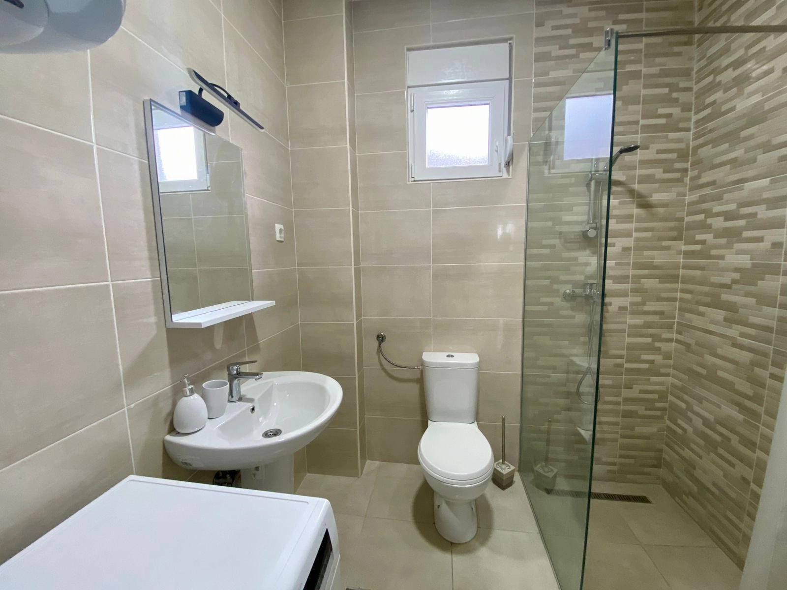 Dvosoban-stan-58-m²-u-Becicima-Budva-1 Dvosoban stan 58 m² u Bečićima, Budva — fotografija 2