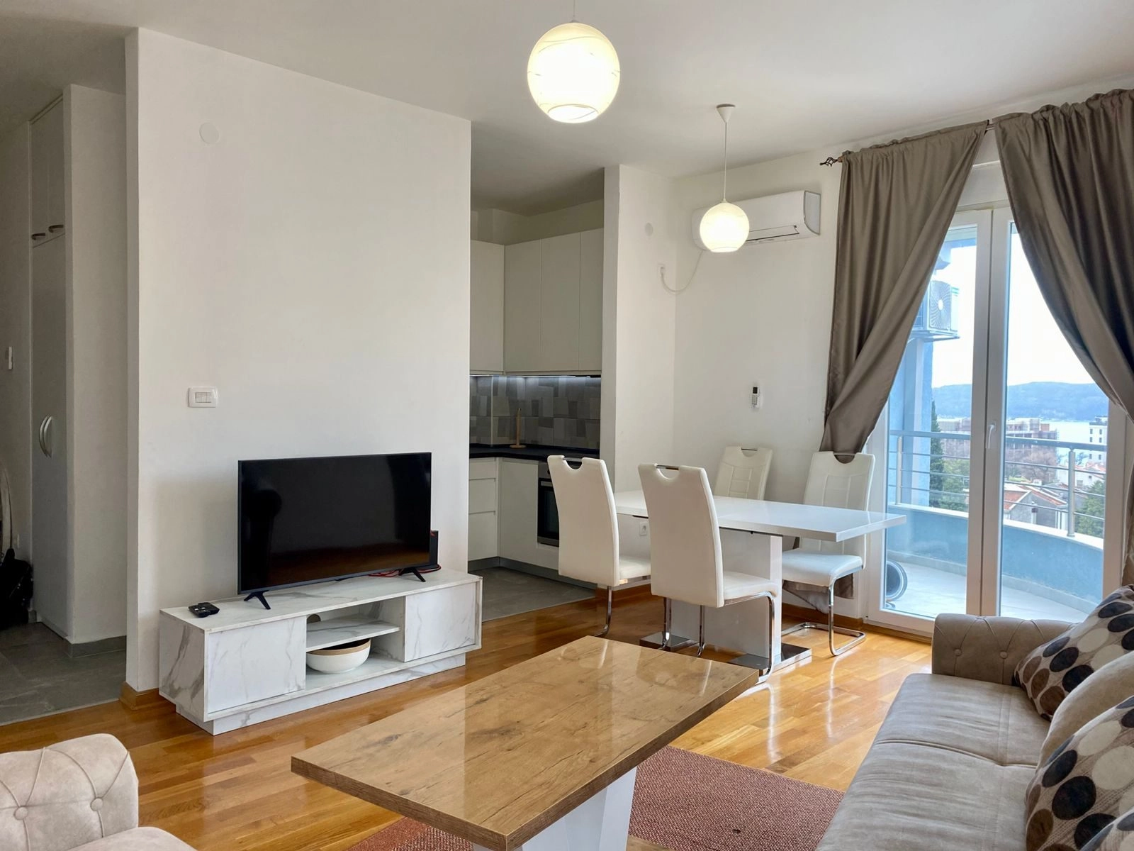 Dvosoban-stan-58-m²-u-Becicima-Budva-7 Dvosoban stan 58 m² u Bečićima, Budva — fotografija 8