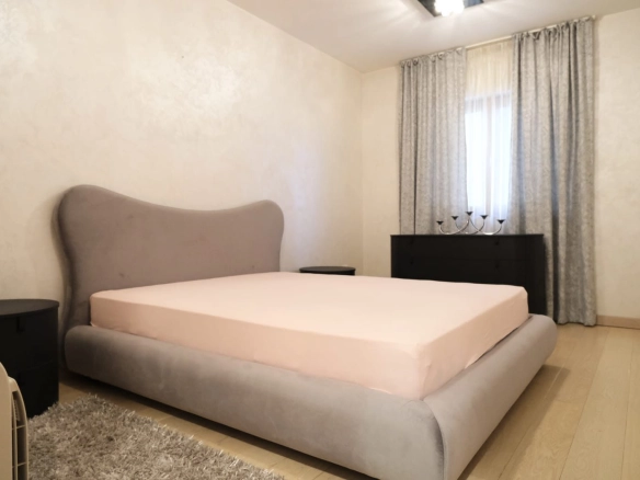 Izdavanje: Četvorosoban stan 178 m² – Kruševac, Podgorica — fotografija 5