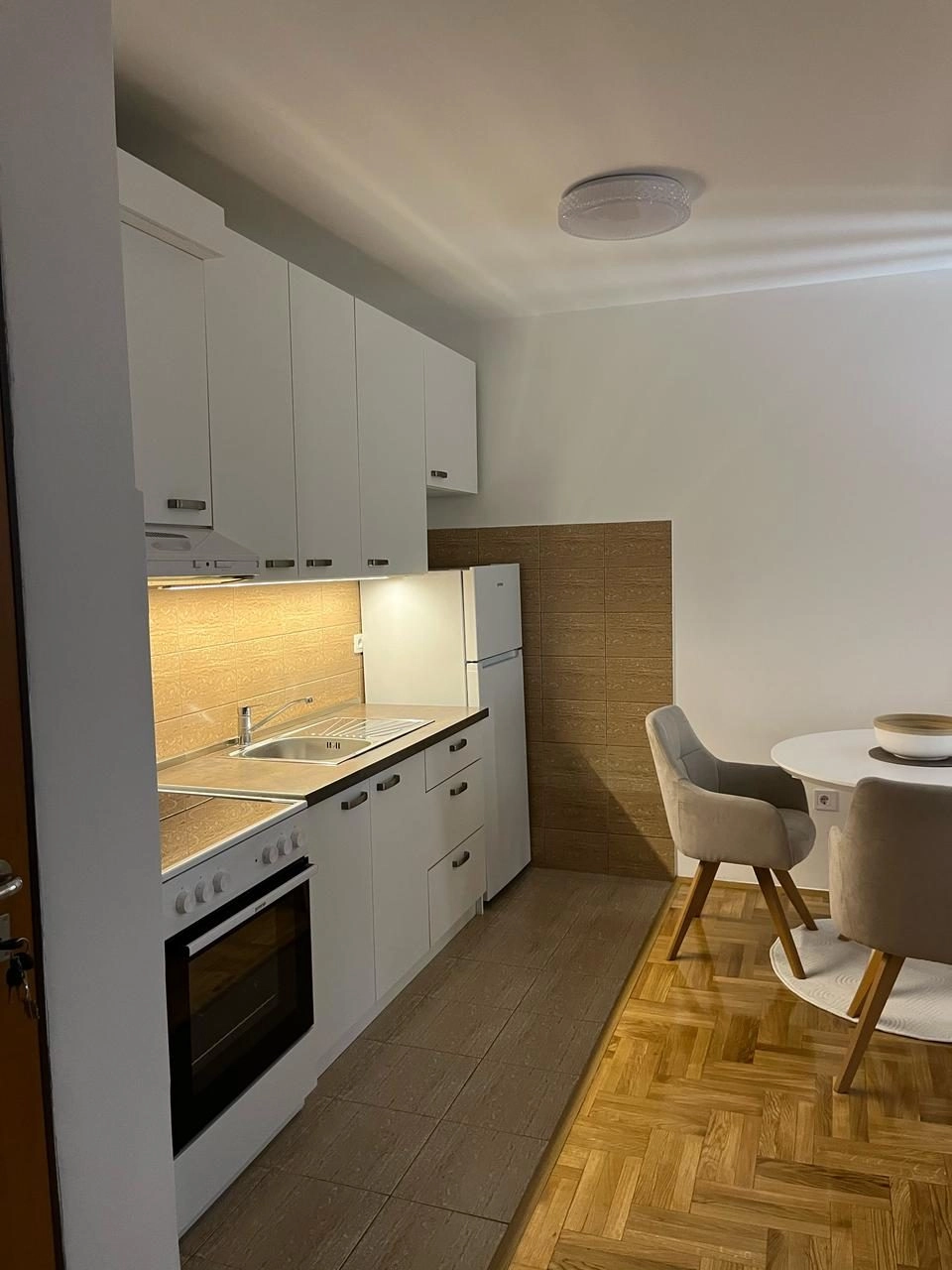 Jednosoban-stan-za-izdavanje-Krusevac-Podgorica-8 Izdavanje: Jednosoban stan 40 m² – Kruševac, Podgorica — fotografija 9