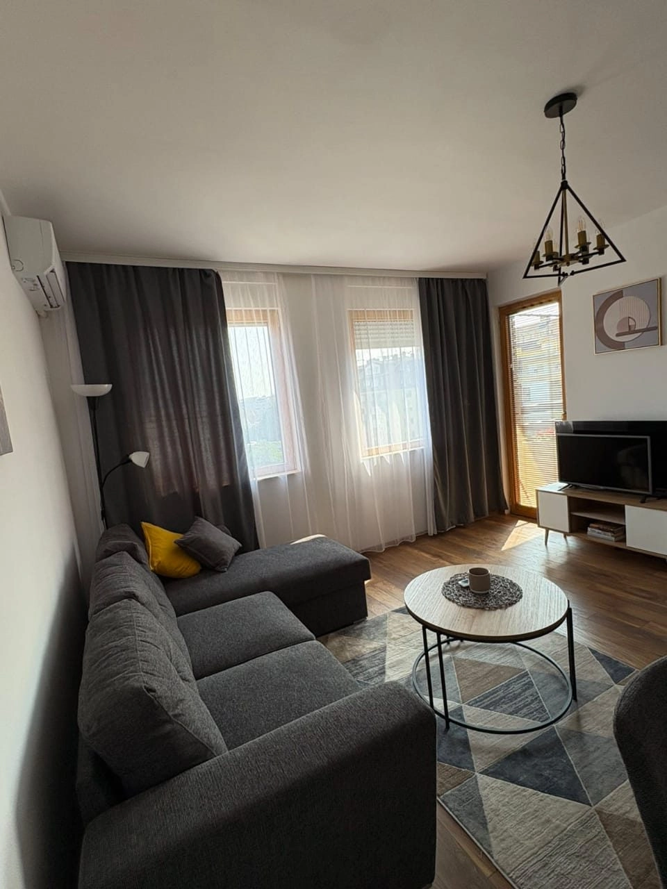 Jednosoban-stan-na-Starom-aerodromu-Podgorica-4 Izdavanje: Jednosoban stan 43 m² – Stari aerodrom, Podgorica — fotografija 5