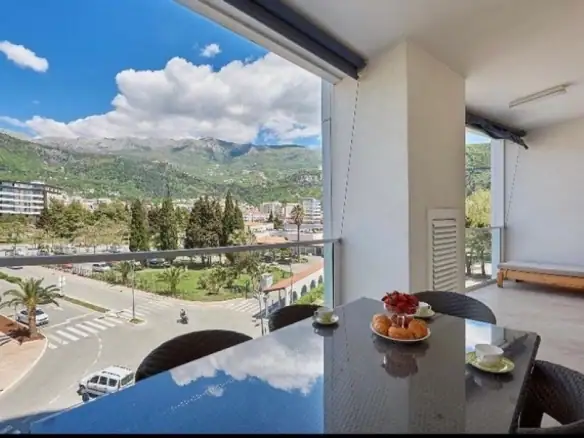 Jednosoban stan 63 m² – Centar, Budva — fotografija 6