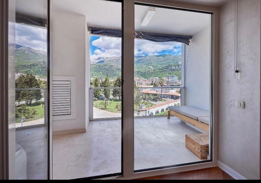 Jednosoban-stan-u-kompleksu-Tre-Kane-Centar-Budva-8 Jednosoban stan 63 m² – Centar, Budva — fotografija 9
