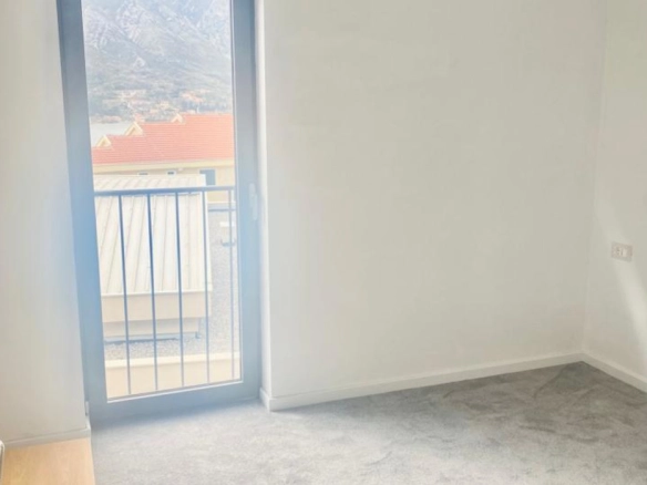 Trosoban stan 110 m² – Dobrota, Kotor — fotografija 10