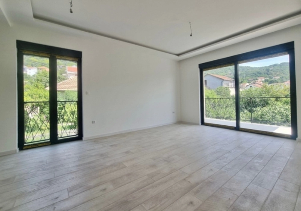 Trosoban stan 82 m² – Mažina, Tivat — fotografija 2