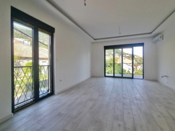 Trosoban stan 82 m² – Mažina, Tivat — fotografija 10
