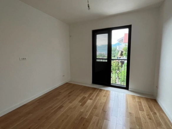 Dvosoban stan 77 m² – Mažina, Tivat — fotografija 8