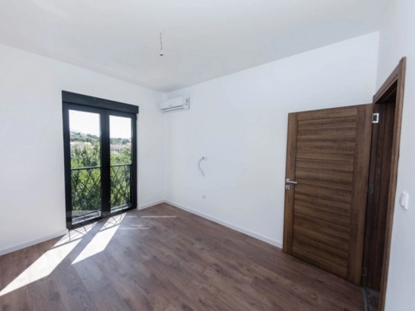 Trosoban stan 82 m² – Mažina, Tivat — fotografija 6