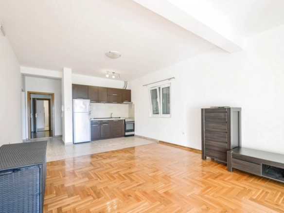 Dvosoban stan 80 m² – Mažina, Tivat — fotografija 12