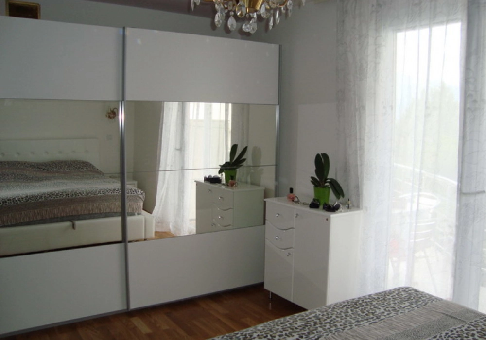 Trospratna-kuca-u-Krasicima-Tivat-40-m-od-mora-12 Kuća – Krašići, Tivat — fotografija 13