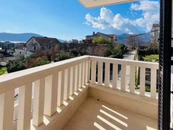 Dvosoban stan 77 m² – Mažina, Tivat — fotografija 2
