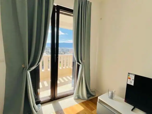 Dvosoban stan 77 m² – Mažina, Tivat — fotografija 8