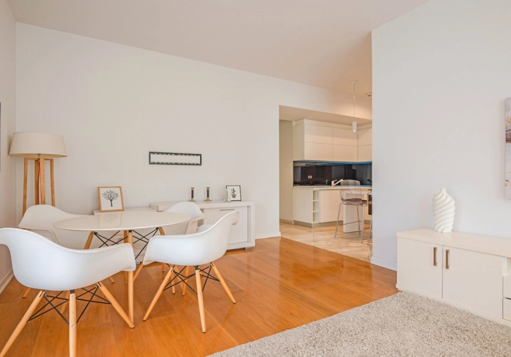 Trosoban-stan-sa-pogledom-na-more-Centar-Budva-12 Trosoban stan 89 m² – Centar, Budva — fotografija 13