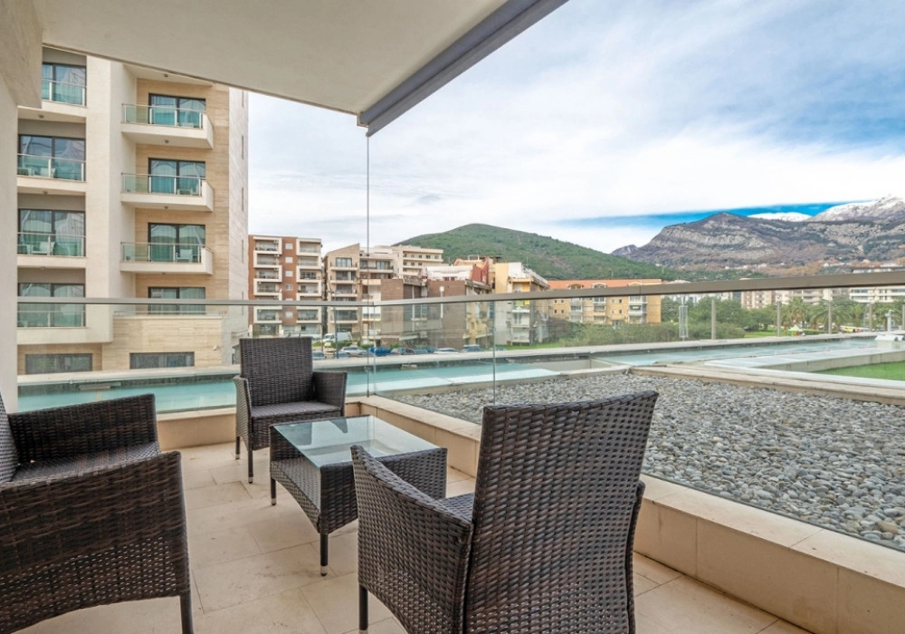 Trosoban-stan-sa-pogledom-na-more-Centar-Budva-13 Trosoban stan 89 m² – Centar, Budva — fotografija 14