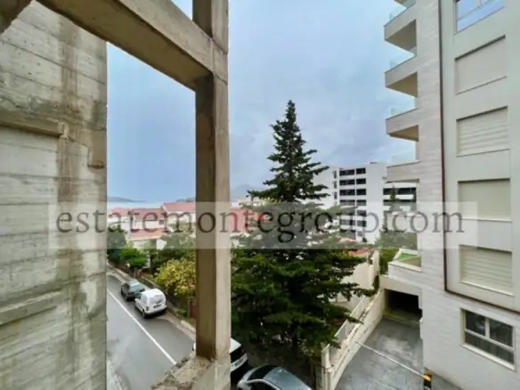 Dvosoban stan 105 m² – Rafailovići, Budva — fotografija 13