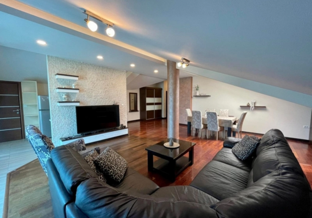 Trosoban-stan-179-m²-u-Budvi-1 Trosoban stan 179 m² – Dubovica, Budva — fotografija 2