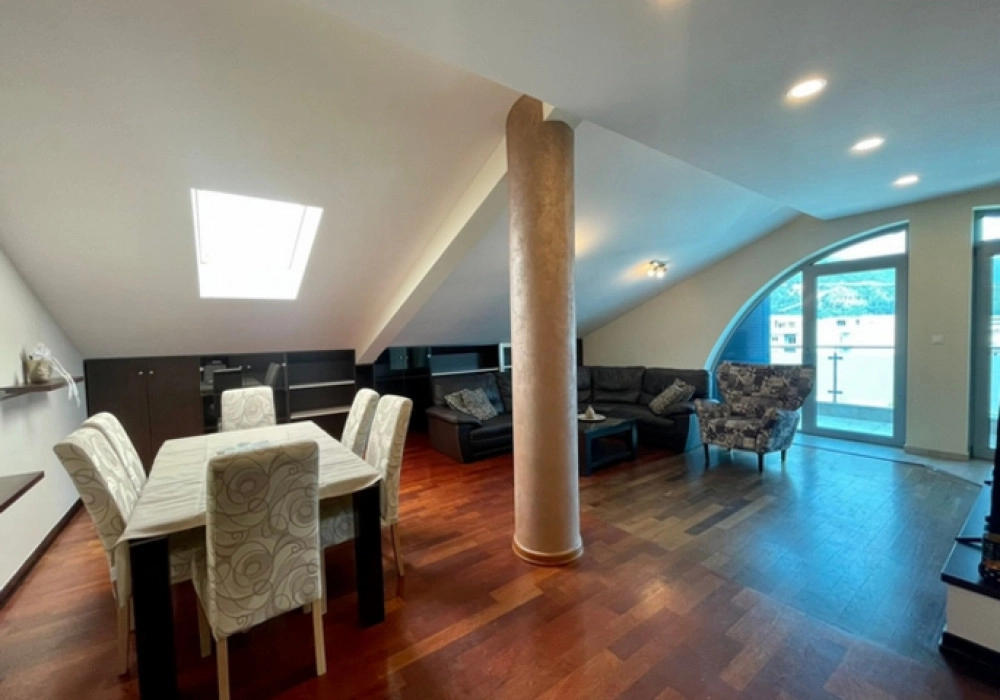 Trosoban-stan-179-m²-u-Budvi-6 Trosoban stan 179 m² – Dubovica, Budva — fotografija 7
