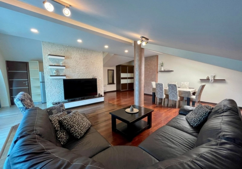 Trosoban-stan-179-m²-u-Budvi-12 Trosoban stan 179 m² – Dubovica, Budva — fotografija 13
