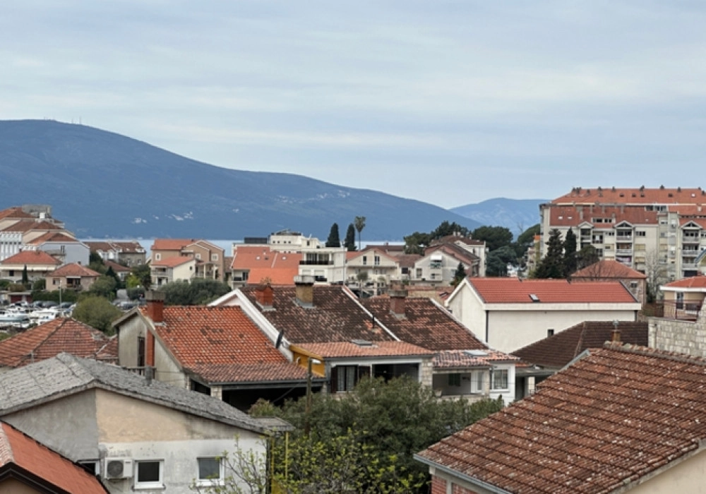 Trosoban-stan-u-novogradnji-Donja-Lastva-Tivat Trosoban stan u novogradnji