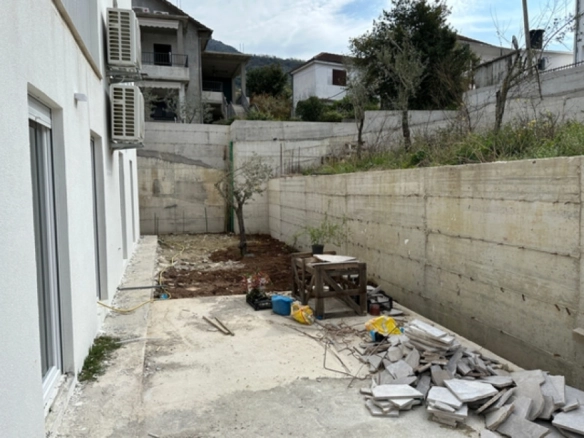 Trosoban stan 70 m² – Donja Lastva, Tivat — fotografija 13
