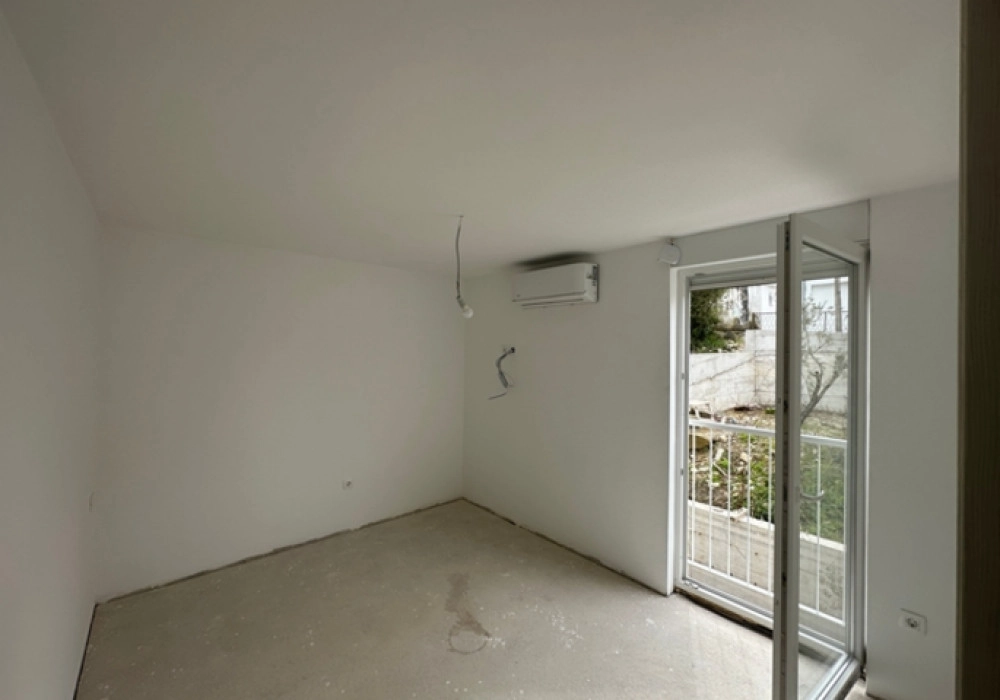 Cetvorosoban-stan-u-Donjoj-Lastvi-Tivat-14 Četvorosoban stan 126 m² – Donja Lastva, Tivat — fotografija 15