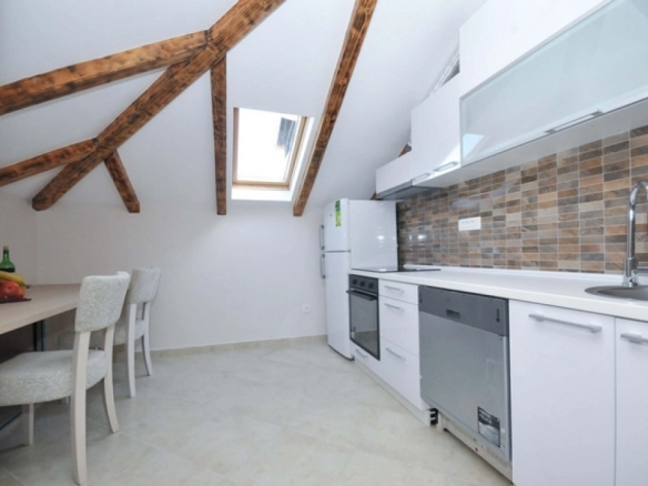 Četvorosoban stan 137 m² – Bečići, Budva — fotografija 5