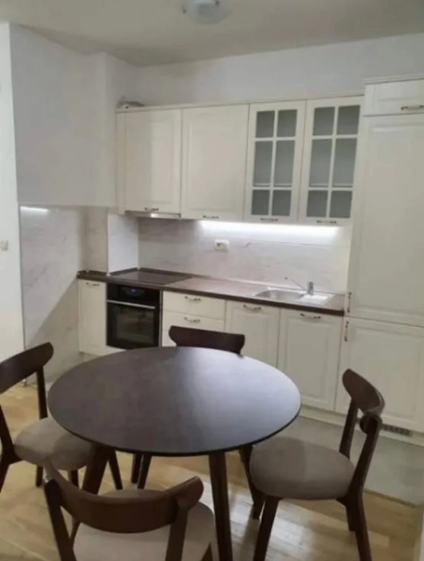 Jednosoban-namjesten-stan-Blok-6-Podgorica-3 Izdavanje: Jednosoban stan 44 m² – Blok 6, Podgorica — fotografija 4