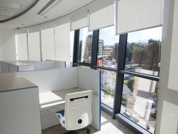 Izdavanje: Poslovni prostor 191 m² – Kruševac, Podgorica — fotografija 2