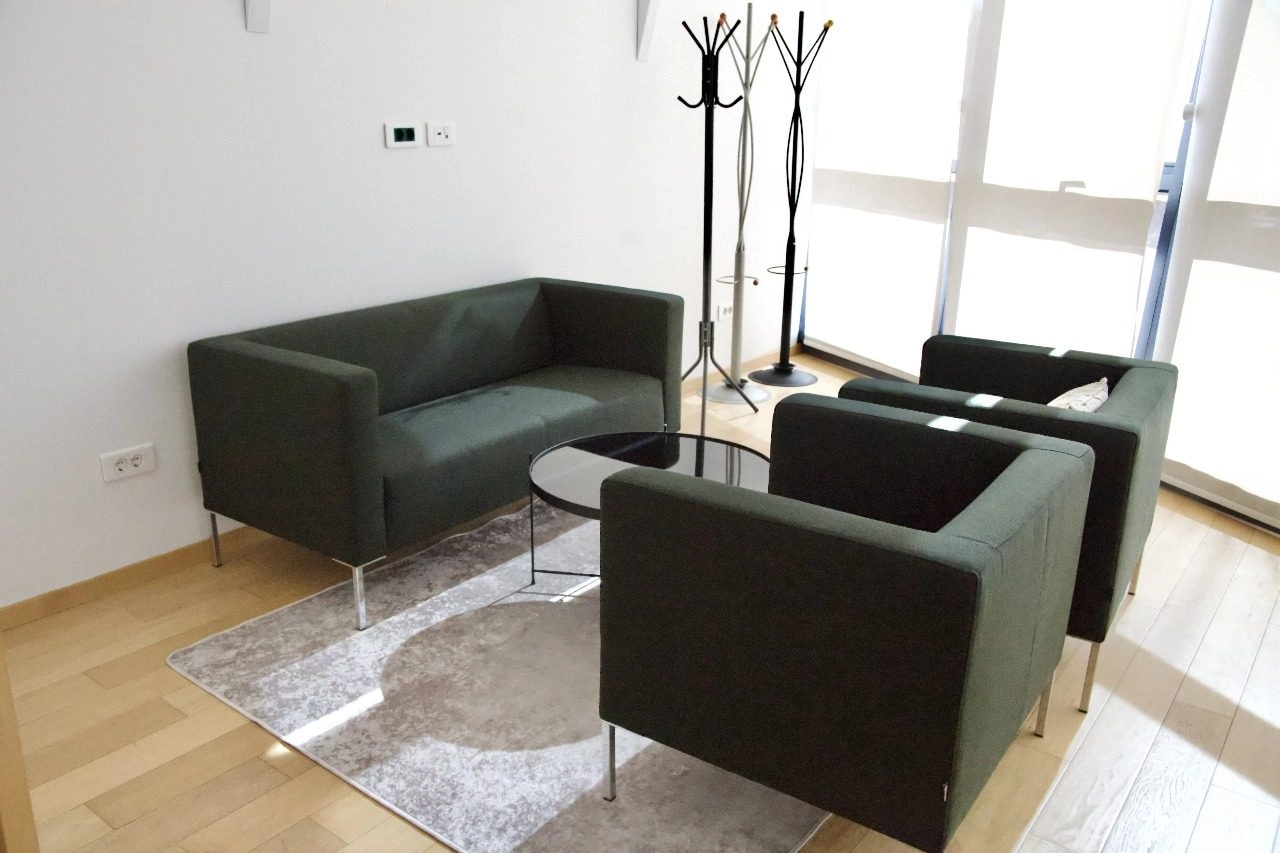 Namjesten-poslovni-prostor-u-Krusevcu-Podgorica-3 Izdavanje: Poslovni prostor 191 m² – Kruševac, Podgorica — fotografija 4
