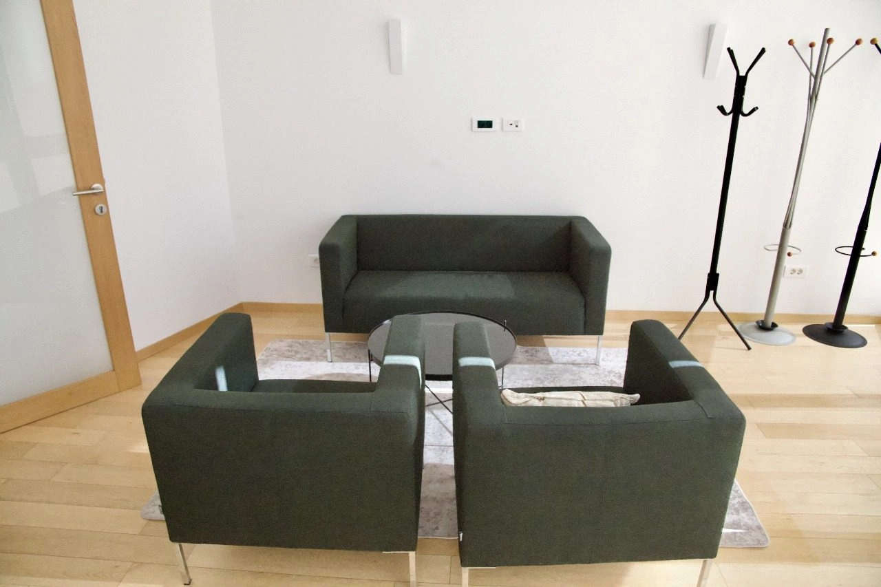 Namjesten-poslovni-prostor-u-Krusevcu-Podgorica-4 Izdavanje: Poslovni prostor 191 m² – Kruševac, Podgorica — fotografija 5