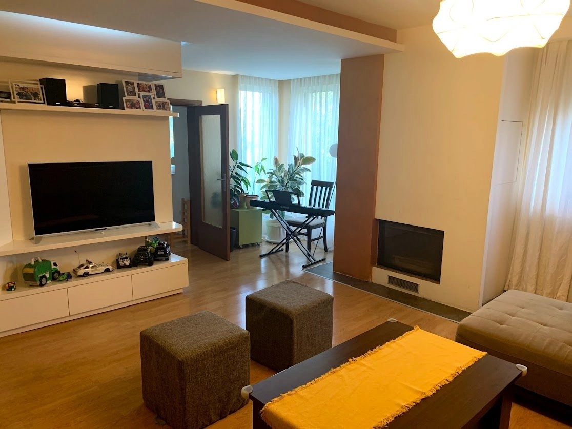 Kuca-za-izdavanje-u-Donjoj-Gorici-Podgorica-13 Izdavanje: Kuća 240 m² – Donja Gorica, Podgorica — fotografija 14