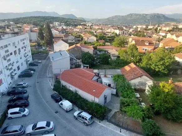 Jednosoban stan, Autobuska stanica, Podgorica — fotografija 8