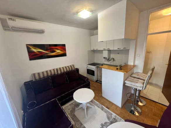 Jednosoban stan 35 m² – Stari aerodrom, Podgorica